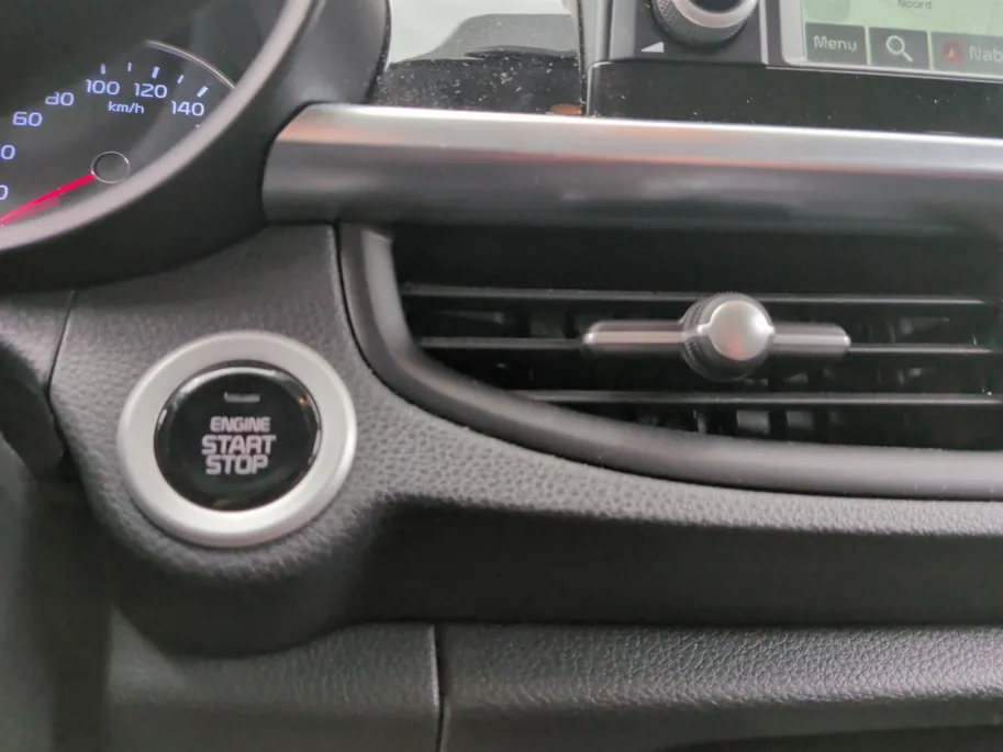 Kia Picanto 1.2 CVVT GT-Line | Vol opties | o.a. Stoelverwarming  | Leder  | Climate control etc!! | NU Rijklaarprijs! Incl.12 Maanden, APK, Onderhoudsbeurt etc! Premiumpakket gratis!