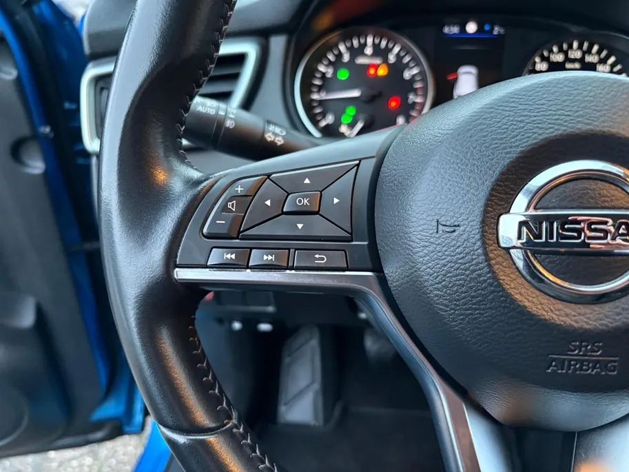 Nissan QASHQAI 1.3 DIG-T N-Connecta | Trekhaak | Navigatie | Camera | Stoelverwarming | Apple Carplay/Android Auto |  Lichtmetalen Velgen |