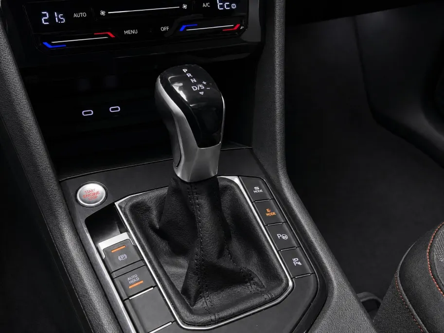 SEAT Tarraco 1.4TSIe-Hybrid 180kW/245PK PHEV FR · Panoramdak · Trekhaak · 360°Camera + Parkeersensoren · Stoelverwarming · Apple/Android Car Play ·