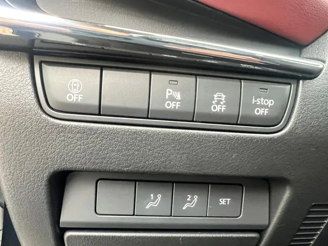 Mazda 3 2.0 e-SkyActiv-X M Hybrid 186 Luxury AUTOMAAT | SUNROOF | AERO PACK | LEDER | Bose AUDIO | APPLE CARPLAY/ANDROID AUTO | A.CAMERA | NED. AUTO |