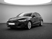 Audi A3 Sportback 40 TFSIe 204pk S-tronic S edition · Camera · Apple/Android Car Play · Stoelverwarming · Navigatie · P-Sensoren · 17'' Inch · Garantie t/m 21-07-2029 of 100.000km  · EXTRA INRUILKORTING ·