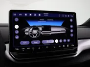 Volkswagen ID.4 Limited Edition 58 kWh accu 190 PK · Achteruitrijcamera · Draadloze telefoonlader · Trekhaak, elektrisch uitklapbaar · Voorraad OUTLET · Prijs is inclusief inruilpremie ·