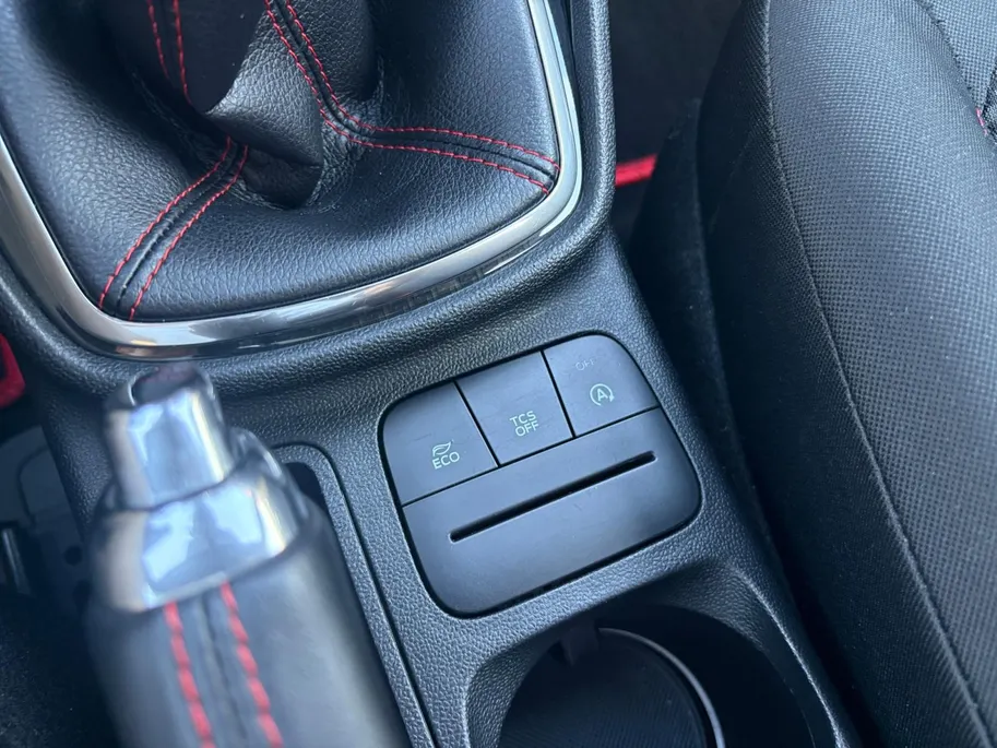 Ford Fiesta 1.0 EcoBoost ST-Line |Voorruitverwarming| Navigatie| Achterspoiler| 12 maanden Bovag garantie}