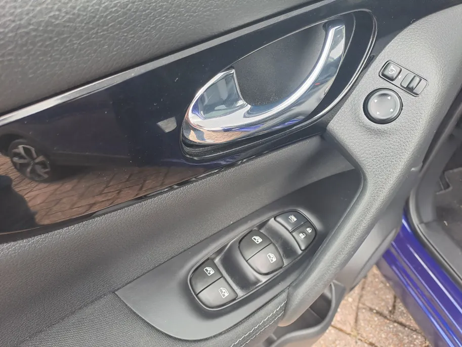 Nissan QASHQAI 1.3 DIG-T Design Edition | Automaat | Trekhaak | Pano Dak | Navi | Cruise | Camera | Apple Carplay/Android Auto | Stoel verrw.
