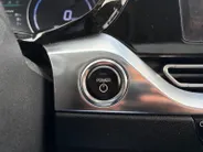 Kia e-Niro DynamicPlusLine 64 kWh | *1E EIGENAAR | FABRIEKSGARANTIE | SCHUIF- KANTELDAK | APPLE CARPLAY/ ANDROID AUTO | NAVI | CAMERA | STUUR/ STOELVERWARMING | STOF/ LEDER | ETC…