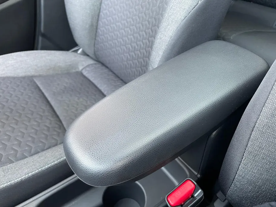 Toyota Yaris Cross 1.5 Hybrid Dynamic *Navi*Camera*Panoramadak*Stoelverwarming*Stuurverwarming*LM.Velgen*1ste eigenaar*Zeer nette auto!