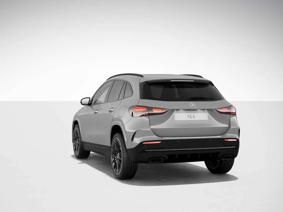 Mercedes-Benz GLA 250 e 140 Years Edition