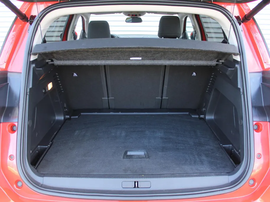 Citroën C5 Aircross 1.6 PureTech Shine | 180PK | Panoramadak | 360° Camera | Dodehoek detectie | Stoelverwarming | Elek. stoelverstelling + achterklep | 19' LM |
