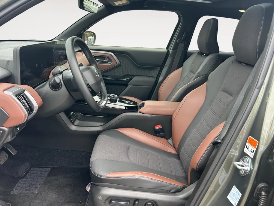 Suzuki e Vitara Style 61 kWh | Stuur/Stoel Verwarming | Dodehoekdetectie | 360 Camera | Elektrische stoelverstelling | Apple Carplay/Android Auto |