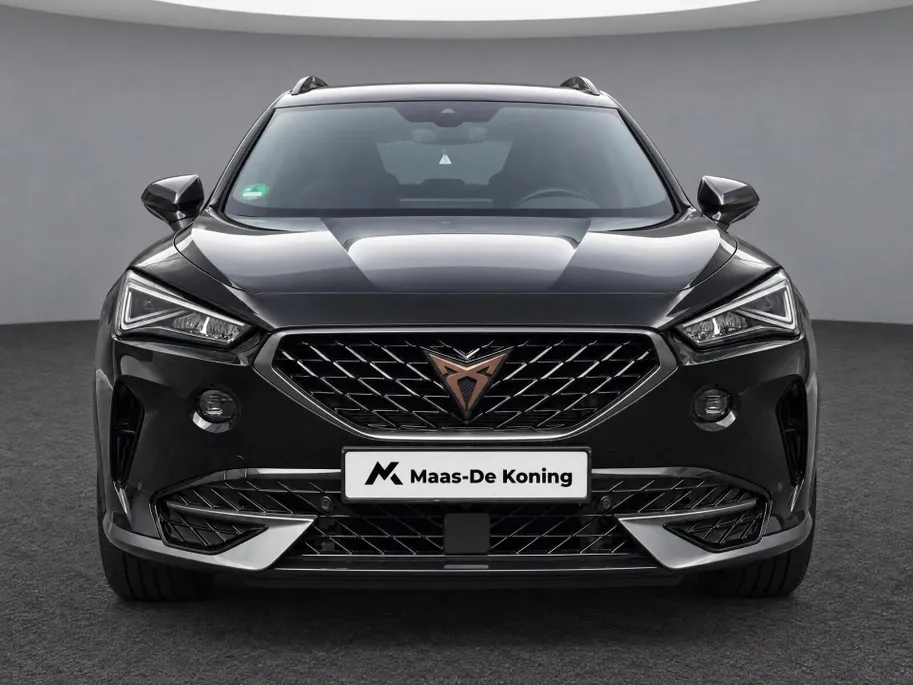 CUPRA Formentor 1.4 e-Hybrid VZ 245pk DSG Performance · Panoramadak · Inklap. Trekhaak · Camera · Keyless · Dodehoeksensor · Stuur- & Stoelverwarming ·