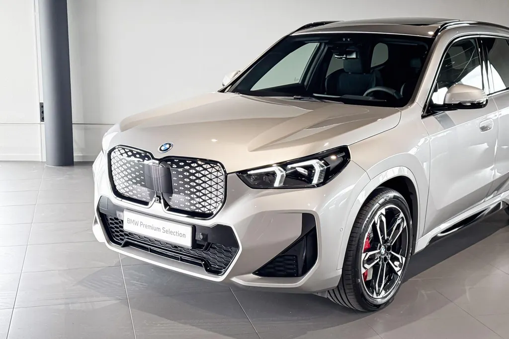 BMW iX1 eDrive20 67 kWh