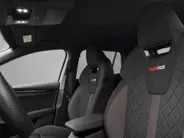 Škoda Octavia Combi 1.4 TSI 245pk DSG RS iV PHEV Business · Trekhaak wegklapbaar · Camera  · Navigatie · Stoel-& Stuur- en achterbankverwarming · 18'' Inch ·