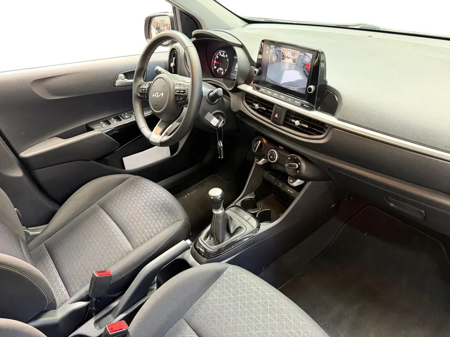 Kia Picanto 1.0 DPi DynamicLine RESTERENDE FABRIEKSGARANTIE T/M 2033 | Apple Carplay / Android Auto | Lichtsensor | Cruise Control | Camera Achter | 14'Lichtmetalen Velgen | Airconditioning