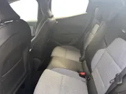 Renault Clio 1.6 E-Tech Full Hybrid 145 techno | Automaat | Apple Carplay & Android Auto | Cruise & Climate Control | LMV | Camera | Parkeersensoren | 12 Maanden BOVAG Garantie