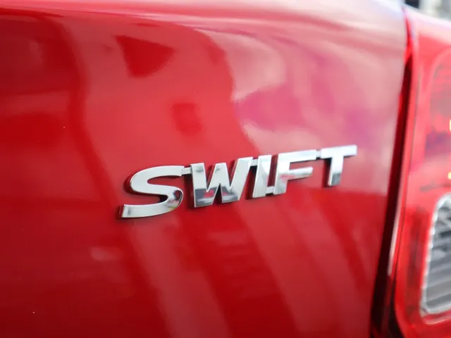 Suzuki Swift 1.0 BoosterJet Select Carplay | Camera