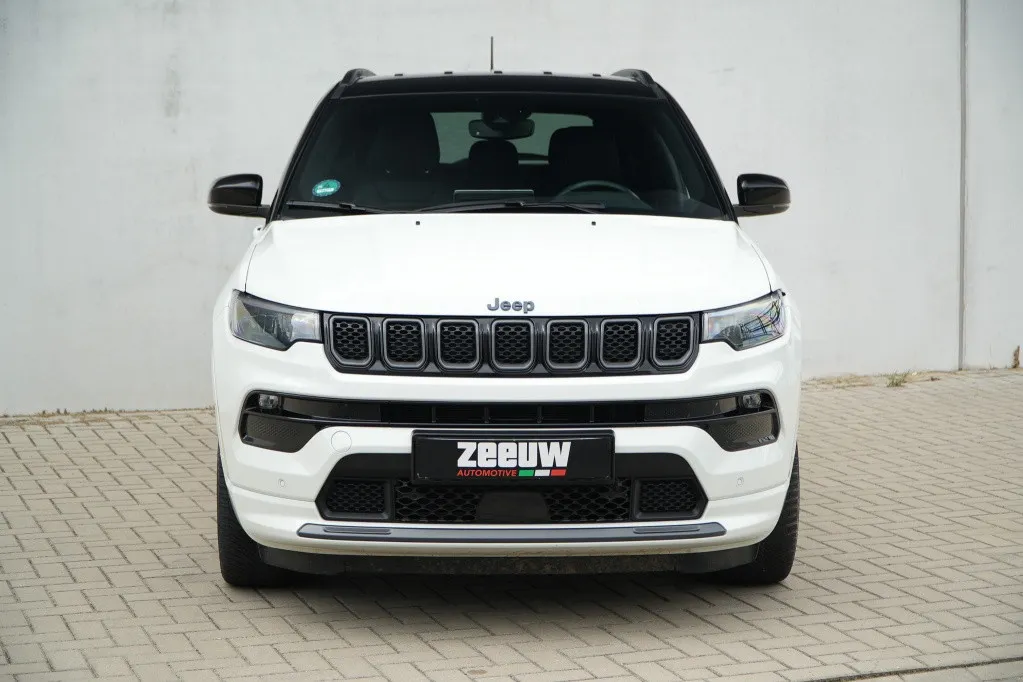 Jeep Compass 4xe 240 PK Hybrid S | Leder | Pano | Navi | Winter | Cam | 19'