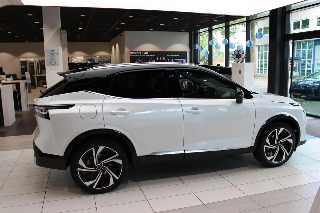 Nissan QASHQAI 1.3 MHEV Xtronic Tekna Plus | 1800KG TREKGEWICHT | €5.000,- VOORRAAD KORTING! | FULL OPTION |
