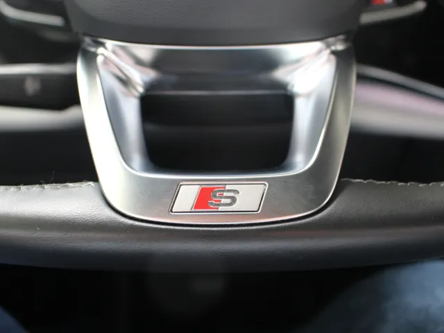 Audi Q7 55 TFSI e quattro Pro Line S Panoramadak | El. Stoelverstelling | PDC+Camera | 20'Velgen
