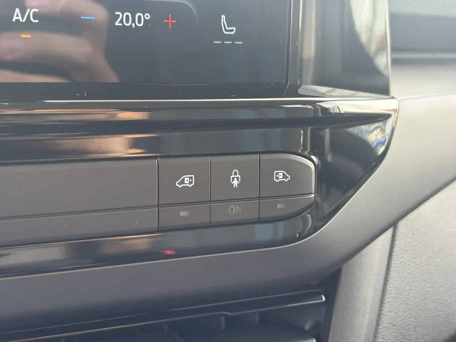 Ford Transit Custom 320 2.0 TDCI L1H1 Sport DC AWD | trekhaak | dubbele elektrische schuifdeuren | 360 camera