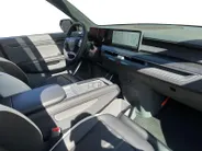 Kia EV9 GT-line AWD 99,8 kwh 7 zits | 385 PK | Geventileerde/verwarmde stoelen | Wireless Carplay & Android auto | 2.500 kg trekgewicht | Meridian | Fabrieksgarantie t/m 19-6-2033 +3x 1 jaar*  | NAP