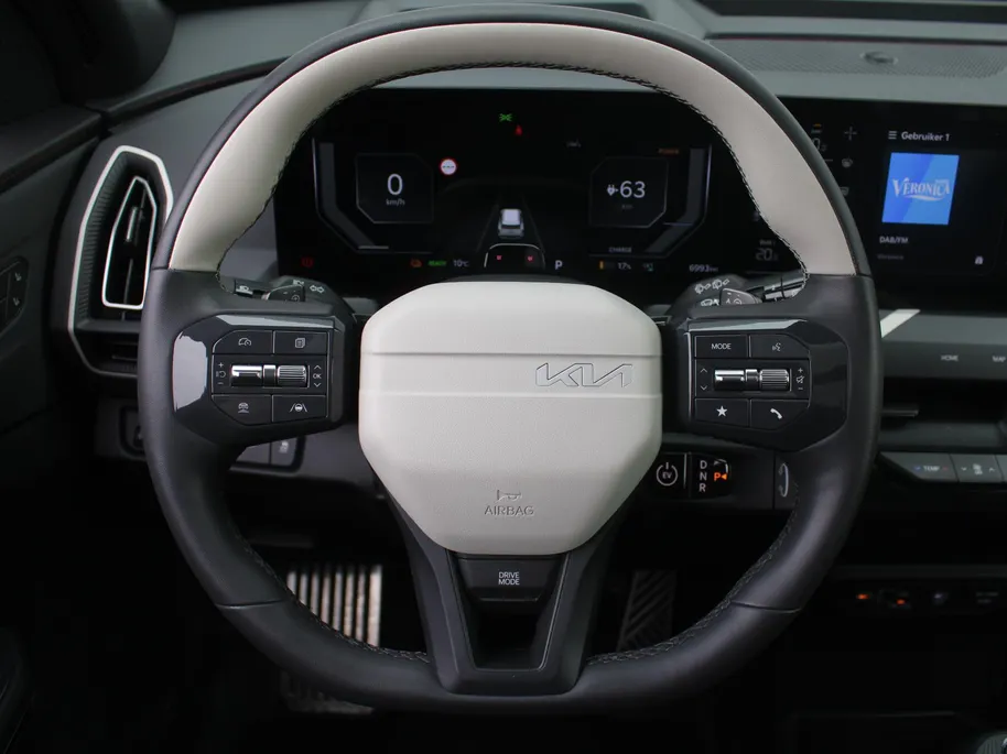 Kia EV5 GT-PlusLine 81.4 kWh | Schuifdak | Stuur-/stoelverwarming + ventilatie | Warmtepomp | 360 Camera | Geheugenstoel | Leer | HUD | LED | 19' LM |