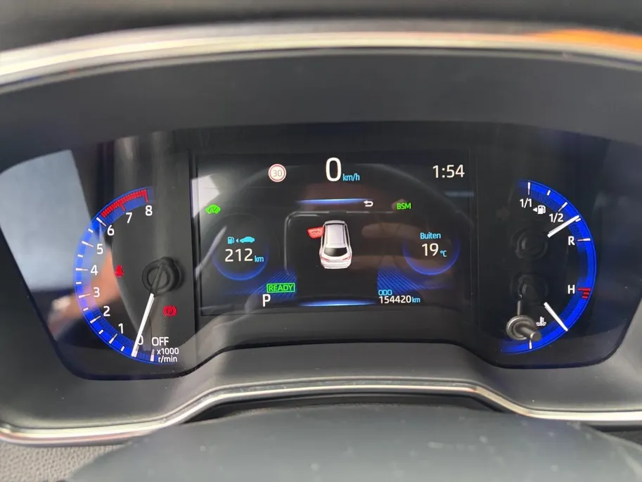 Toyota Corolla Touring Sports 2.0 Hybrid Executive | *1E EIGENAAR | FABRIEKSGARANTIE/ DEALER ONDERH. | PANO/ SCHUIFDAK | APPLE CARPLAY/ ANDROID AUTO | NAVI | CAMERA | VOL. LEDER | JBL SOUND | STOELVERWARMING |