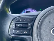 Kia Niro 1.6 GDi Hybrid DynamicPlusLine | Climate control | Navigatie | Parkeercamera | Trekhaak | Stoel en stuurverwarming | Keyless |