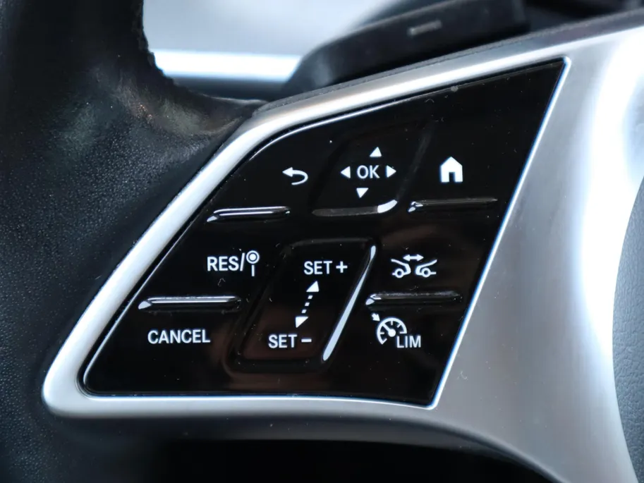 Mercedes-Benz C-Klasse Estate 300 e Luxury Line l Stoelverwarming l Achterruitrij camera l  Memory l Dodehoekassistant