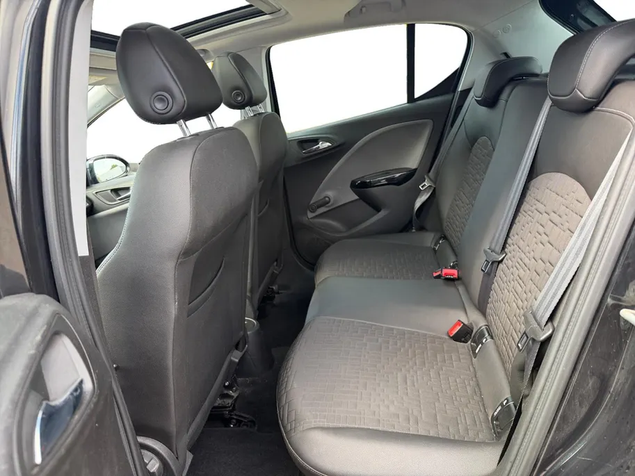 Opel Corsa 1.0 Turbo Cosmo | 100% onderhouden | NL auto | Panorama dak | Stoelverwarming | Stuurverwarming | Cruise control | Parkeersensoren voor en achter | Achteruitrijcamera | Navigatie | Bovag garantie |