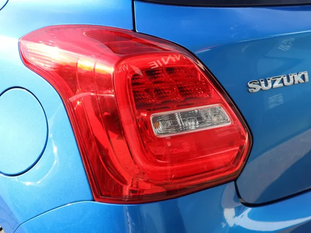 Suzuki Swift 1.2 Style Hybrid Automaat | Carplay | Keyless | AdaptiveCruise | AllSeasons