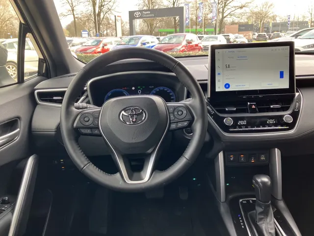 Toyota Corolla Cross 2.0 HP Hybride | Stoel/Stuurverw | Trekhaak | Elek Achterklep