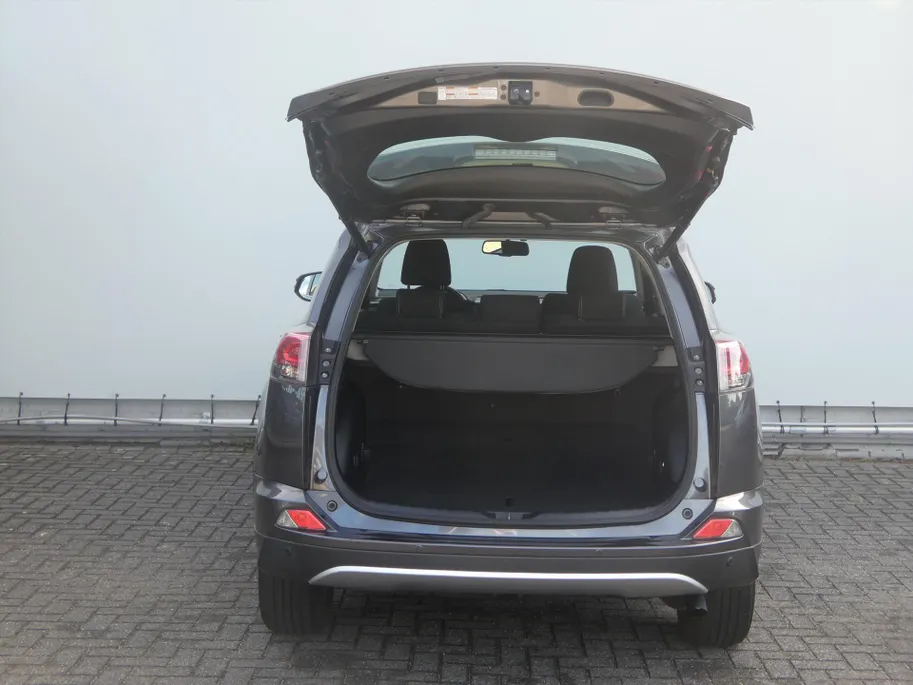 Toyota RAV4 2.5HYBRID 145KW 2WD CVT 2016 First Edition