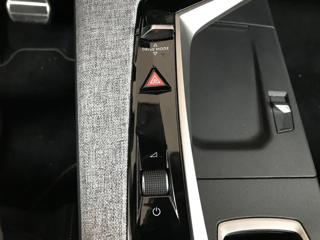 Peugeot 5008 Hybrid 145 GT Automaat