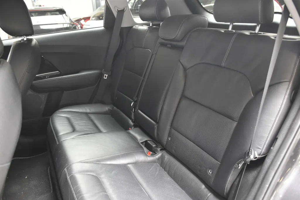 Kia Niro 1.6 GDi Hybrid ExecutiveLine |Leder |JBL |Trekhaak