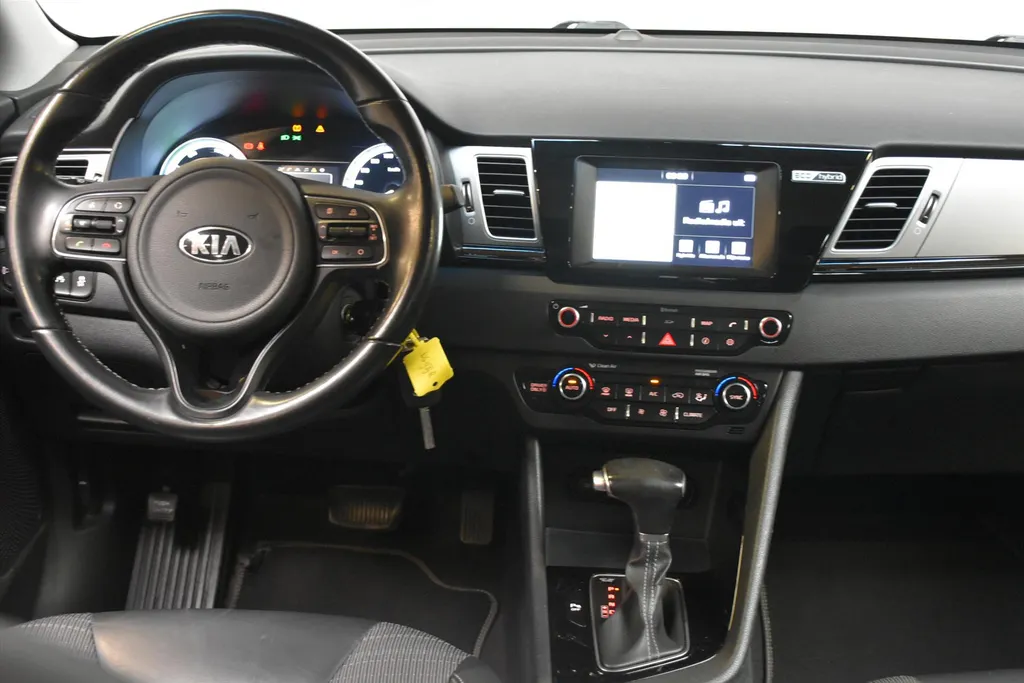 Kia Niro 1.6 GDi Hybrid 141pk DCT6 First Edition Navi | Camera | PDC | Cruise | Trekhaak | LMV