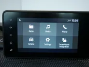 Dacia Sandero 1.0 TCe 90 Journey *Navi via Carplay*Camera*Climate Control*Parkeersensoren*Keyless Entry*Zeer nette auto!