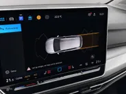 Volkswagen Golf Variant 1.5eTSI/116PK Life Edition · Navigatie · Trekhaak · Apple/Android Car Play · Stoelverwarming · Garantie t/m 26-03-2027