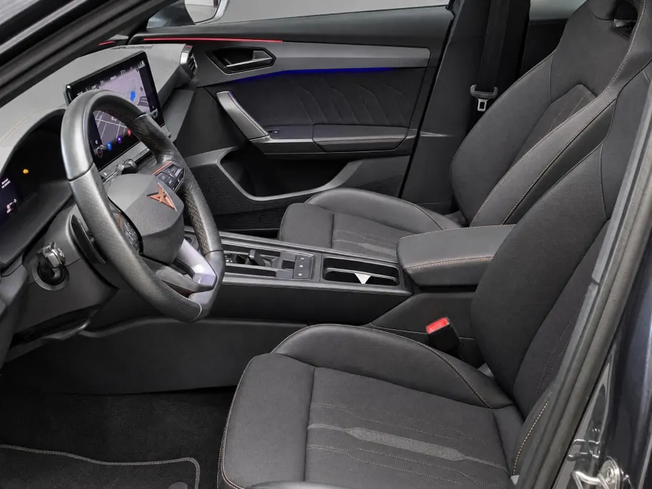 CUPRA Formentor 1.4e-Hybrid 180kW/245PK VZ · Panoramadak · Camera · Navigatie · Apple/Android Car Play · Stuur -& Stoelverwarming