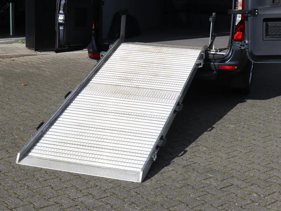 Mercedes-Benz Sprinter 319 CDI L2H2 SELECT