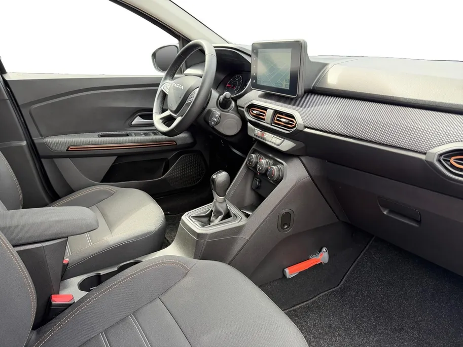 Dacia Sandero Stepway 1.0 TCe 90 Extreme | Zeer nette auto | Automaat | 1e eigenaar | Dodehoek detectie | Achteruitrijcamera | Dealer onderhouden | Parkeersensoren voor en achter |