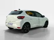 Dacia Sandero 90PK TCe Journey | Camera | Dode Hoek Detectie | Climate Control | Parkeersensoren | Apple CarPlay/Android Auto | Cruise Control | Full LED | 12 Maanden BOVAG Garantie