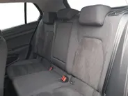 Volkswagen Golf 1.0 eTSI Life Business | DSG | Elek. Stoelverstelling | Stoelverwarming