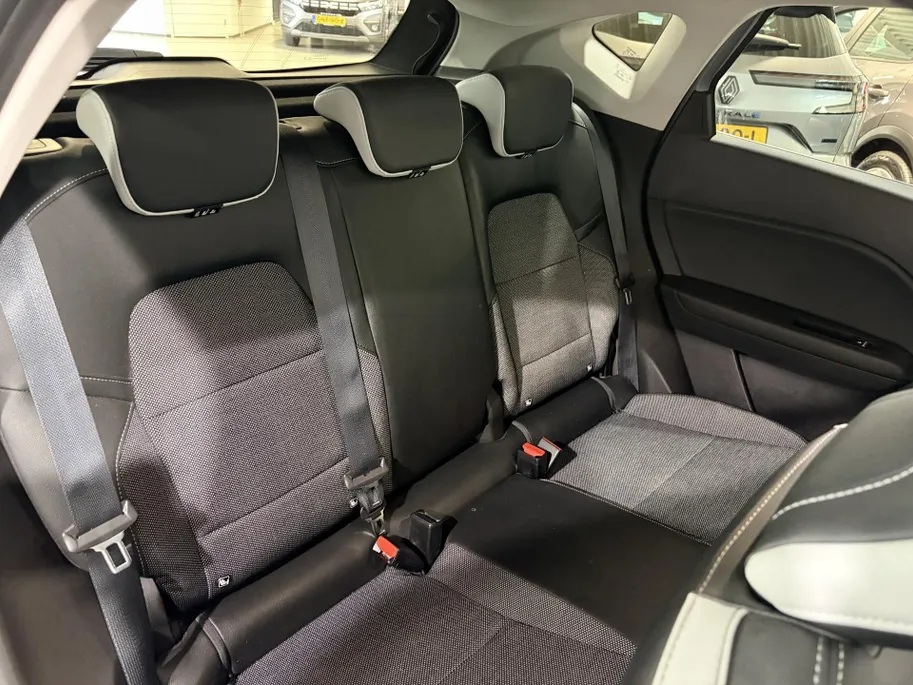 Renault Captur 100PK TCe Edition One | Trekhaak | Bose Audio | 360 Camera | Climate Control | Cruise Control | Apple CarPlay/Android Auto |