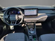 Škoda Octavia Combi 1.5TSI/150PK MHEV Sportline Business · Panoramadak · Trekhaak · Apple/Android · Garantie t/m 31-08-2030 of 100000km.