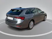 Škoda Octavia Combi 1.5e-TSI/150PK Business Edition Plus · Navigatie · Apple/Android Car Play · Camera + Parkeersensoren · Stoelverwarming ·