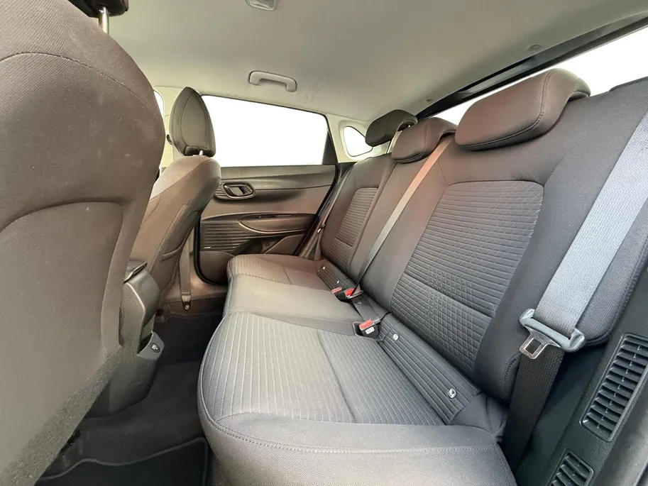 Hyundai i20 1.0 T-GDI Premium | Navigatie| Stoel/Stuurverwarming| Achteruitrijcamera| Dode hoek sensor|