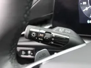 Kia Niro EV Edition Advanced 64.8 kWh | Stuur-/stoelverwarming | Elektr. stoelverstelling | Camera | Cruise adapt. | 17'LM | Clima | 17% bijtelling |