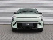 Kia EV3 GT-Line Business Edition 81.4 kWh | Nieuw | Direct leverbaar | Actieradius tot 563 km (WLTP) | 18% bijtelling | Gratis metallic lak t.w.v. € 795! |