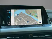 Volkswagen Golf Variant 1.0eTSI/110PK Life DSG · Navigatie · Camera + Parkeersensoren · Apple/Android Car Play · Stoelverwarming · Elektrische stoelverstelling ·