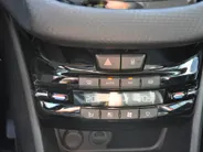 Peugeot 2008 1.2 PureTech GT-Line Navi Apple Android